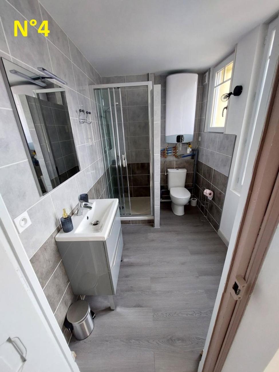 Les Cactus Apartment Bagneres-de-Bigorre Room photo
